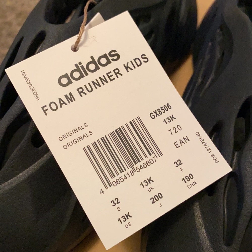 Yeezy Foam Mineral Blue (kids) - Picture 5 of 8